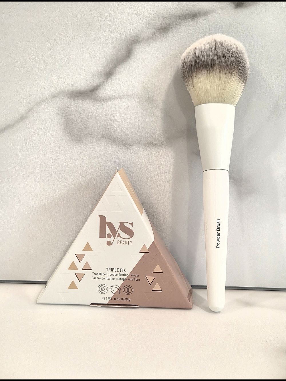 LYS BEAUTY Triple Fix Translucent Loose Setting Powder in Resilience & TYS Brush